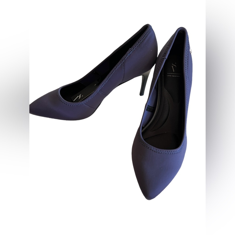 Simply Vera Heels